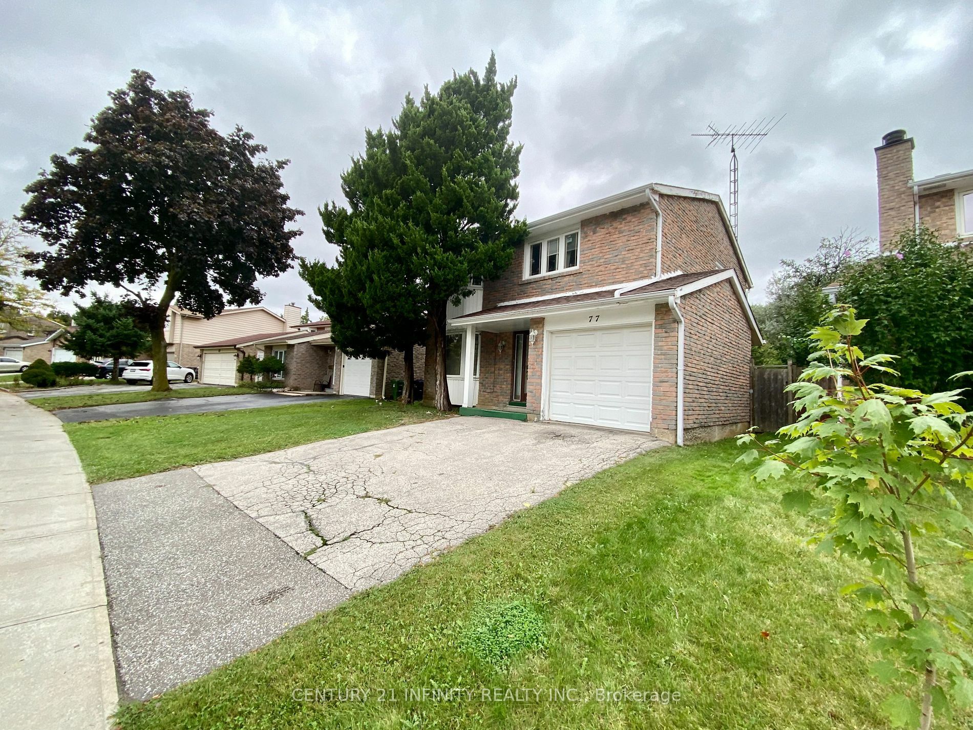 Property Photo:  77 Ambercroft Blvd  ON M1W 2Z6 