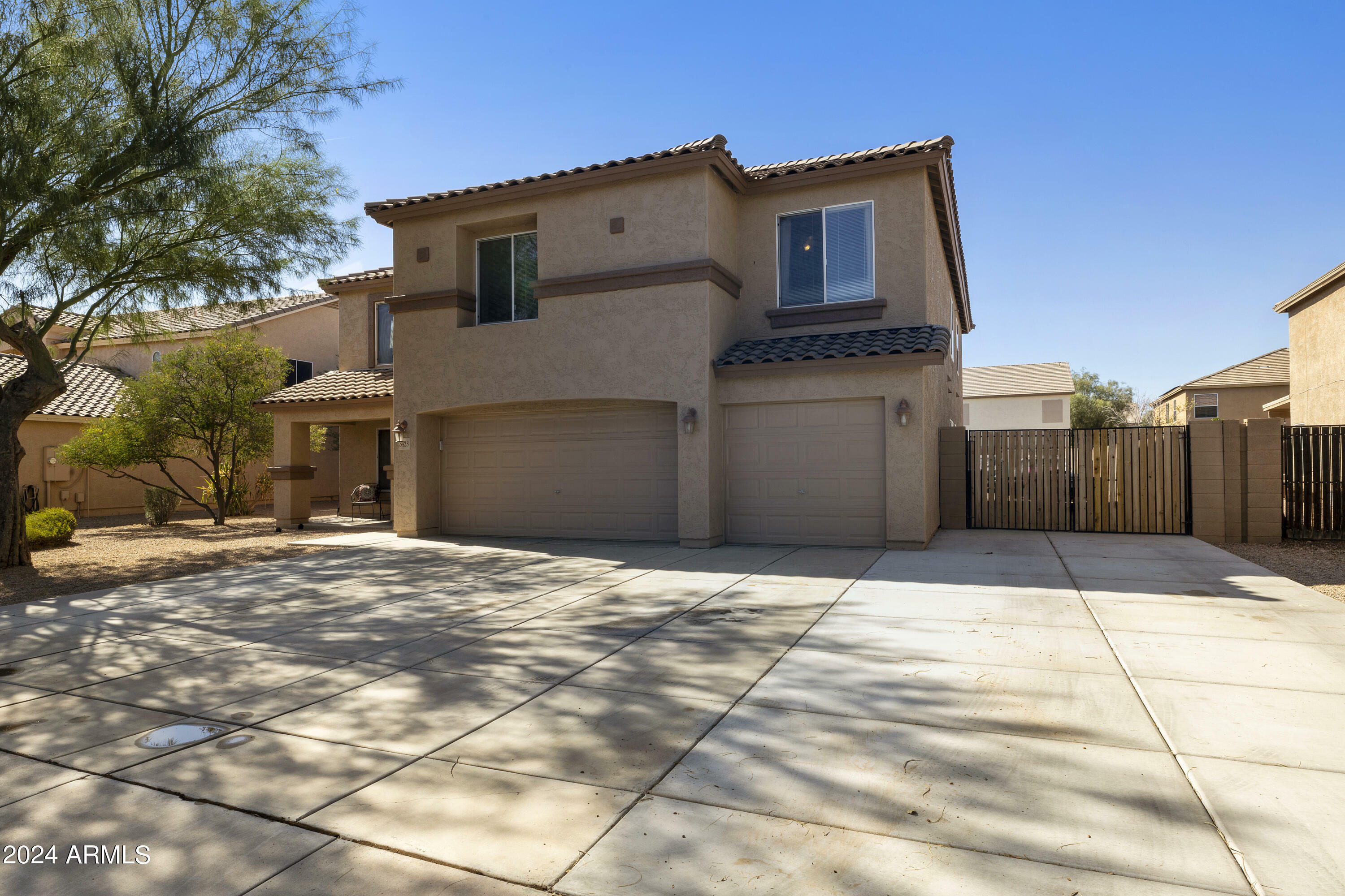 Property Photo:  3423 E Superior Road  AZ 85143 