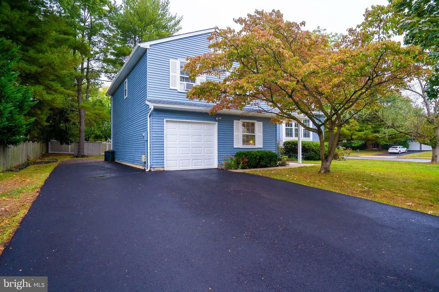 Property Photo:  62 Hamilton Lane  NJ 08536 