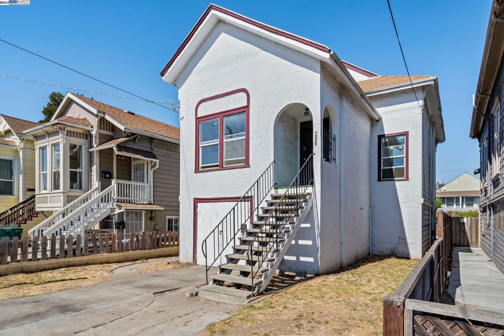 Property Photo:  1478 12th St  CA 94607 