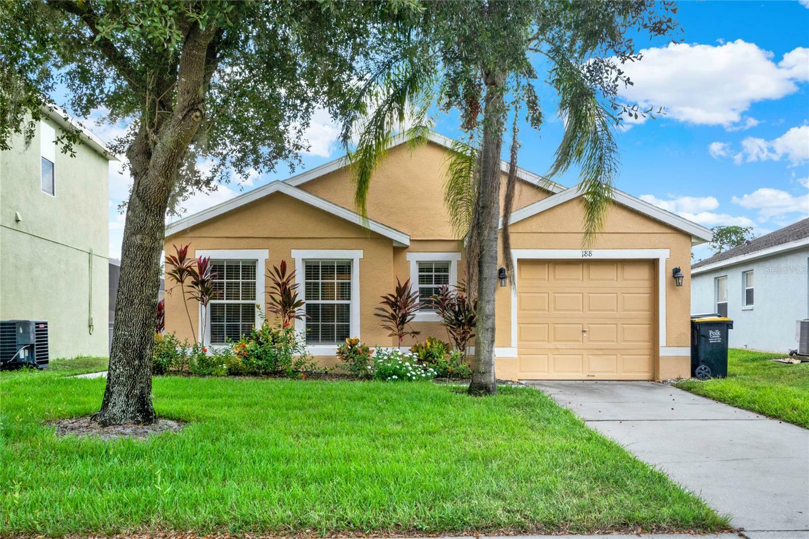 Property Photo:  188 Ridgemont Court  FL 33896 