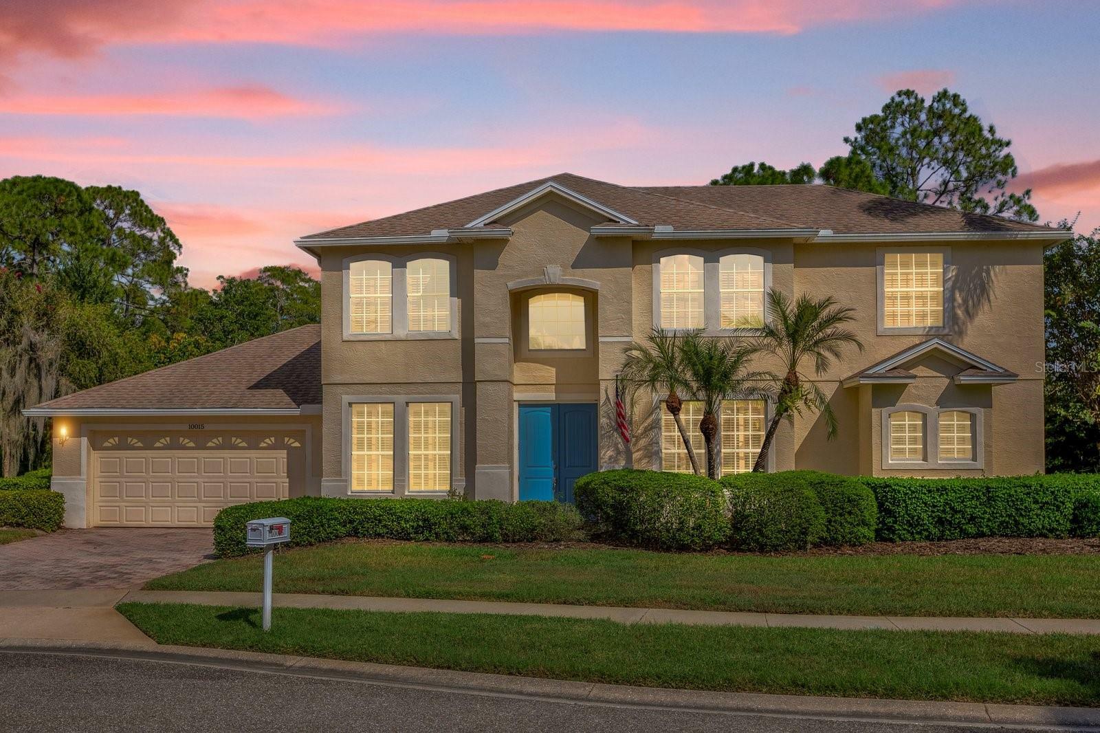 Property Photo:  10015 Canopy Tree Court  FL 32836 