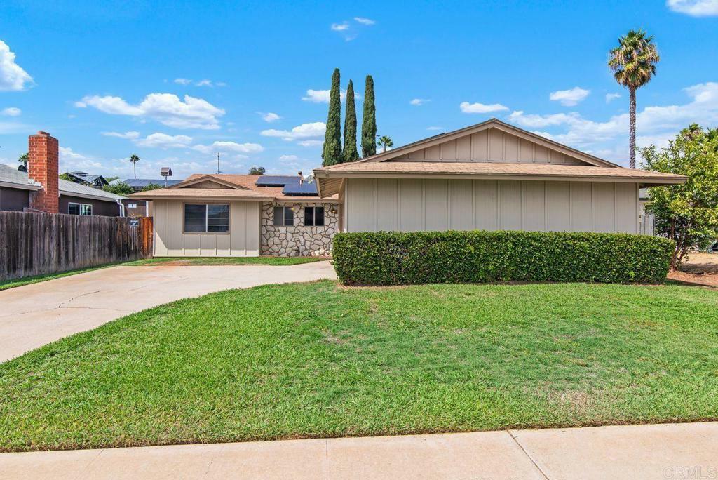 Property Photo:  1522 York Place  CA 92027 