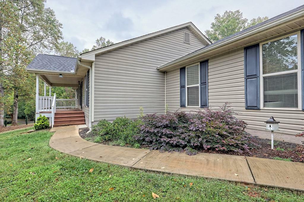 Property Photo:  716 Beech Cove Road  GA 30546 