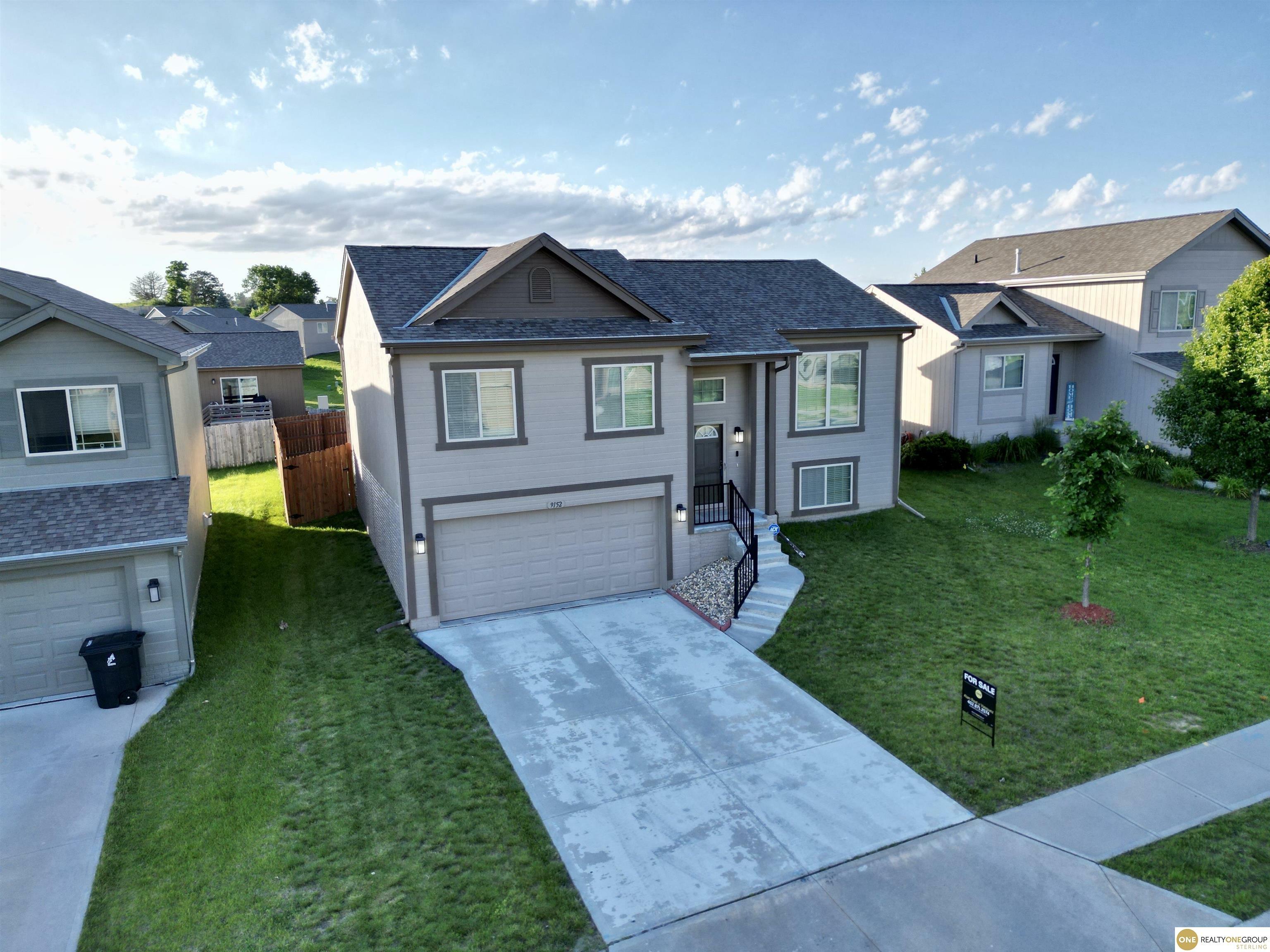 Property Photo: 9152 Hanover Street NE 68122
