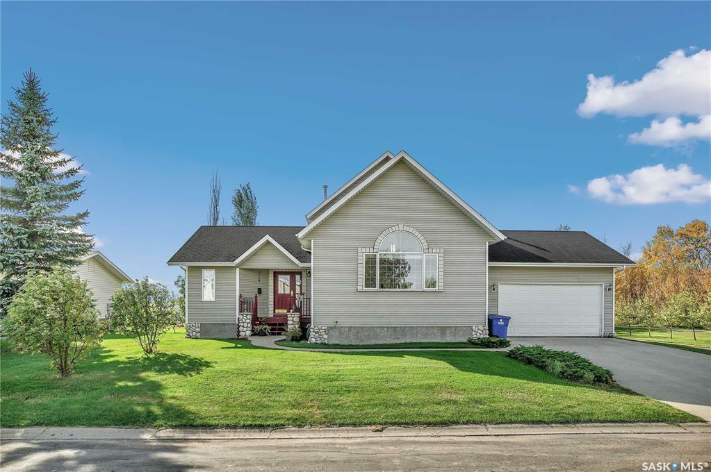 Property Photo:  9023 6th Street  SK S0K 4R0 