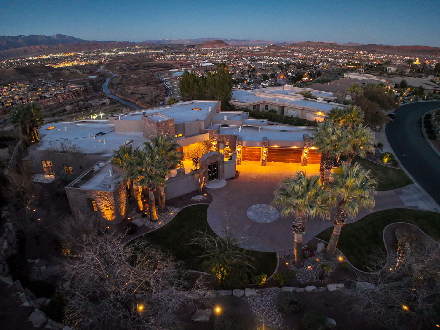 Property Photo:  1539 Cliff Point Cir  UT 84790 