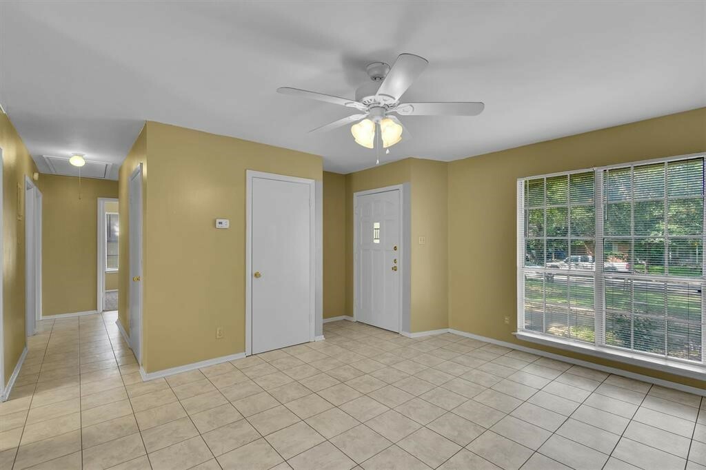 Property Photo:  1902 Fair Oaks Drive  TX 78745 