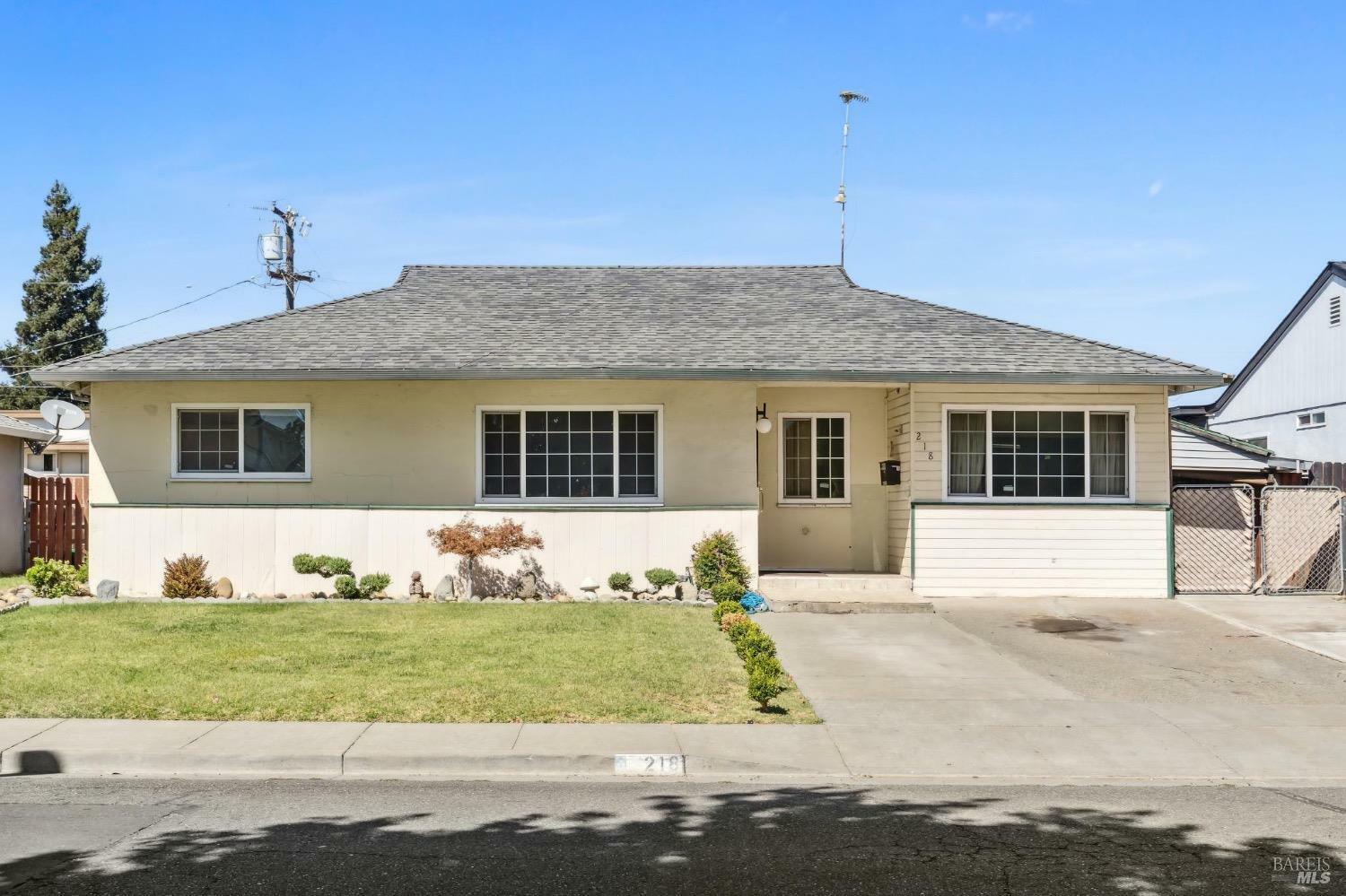 Property Photo:  218 E Tennessee Street  CA 94533 