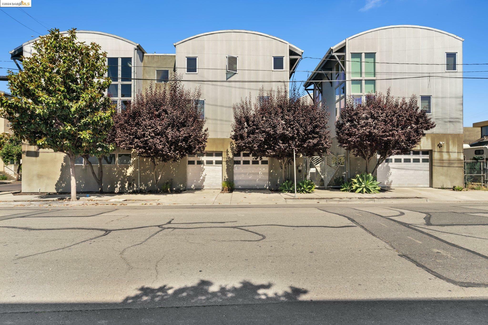 Property Photo:  505 Lancaster St 3  CA 94601 