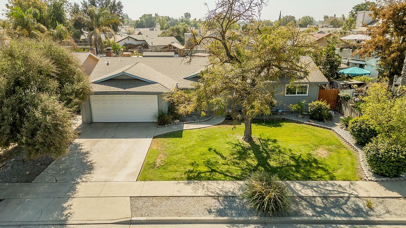 Property Photo: 1093 Raymond Road CA 93230