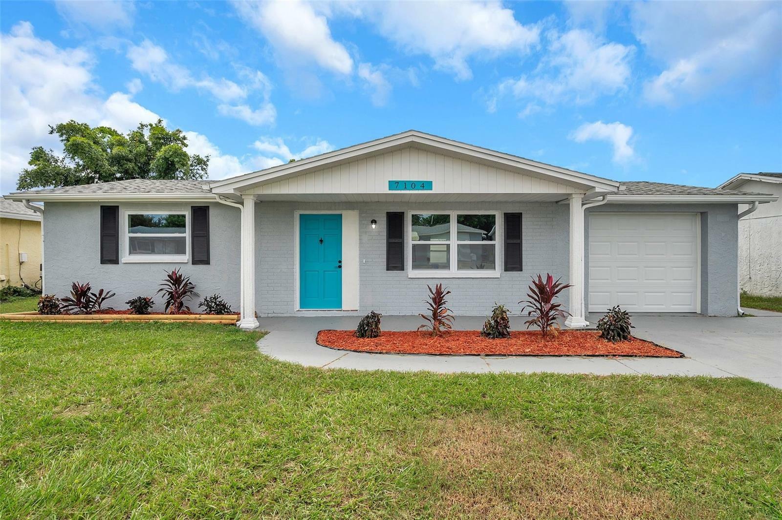 Property Photo:  7104 Castanea Drive  FL 34668 