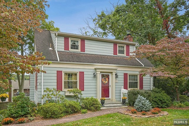 Property Photo:  34 Oakwood Drive  NJ 07470 