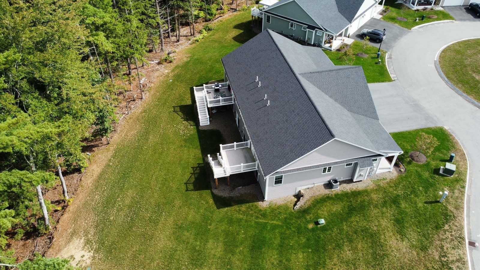 Property Photo: 17 B Balsam Drive NH 03042