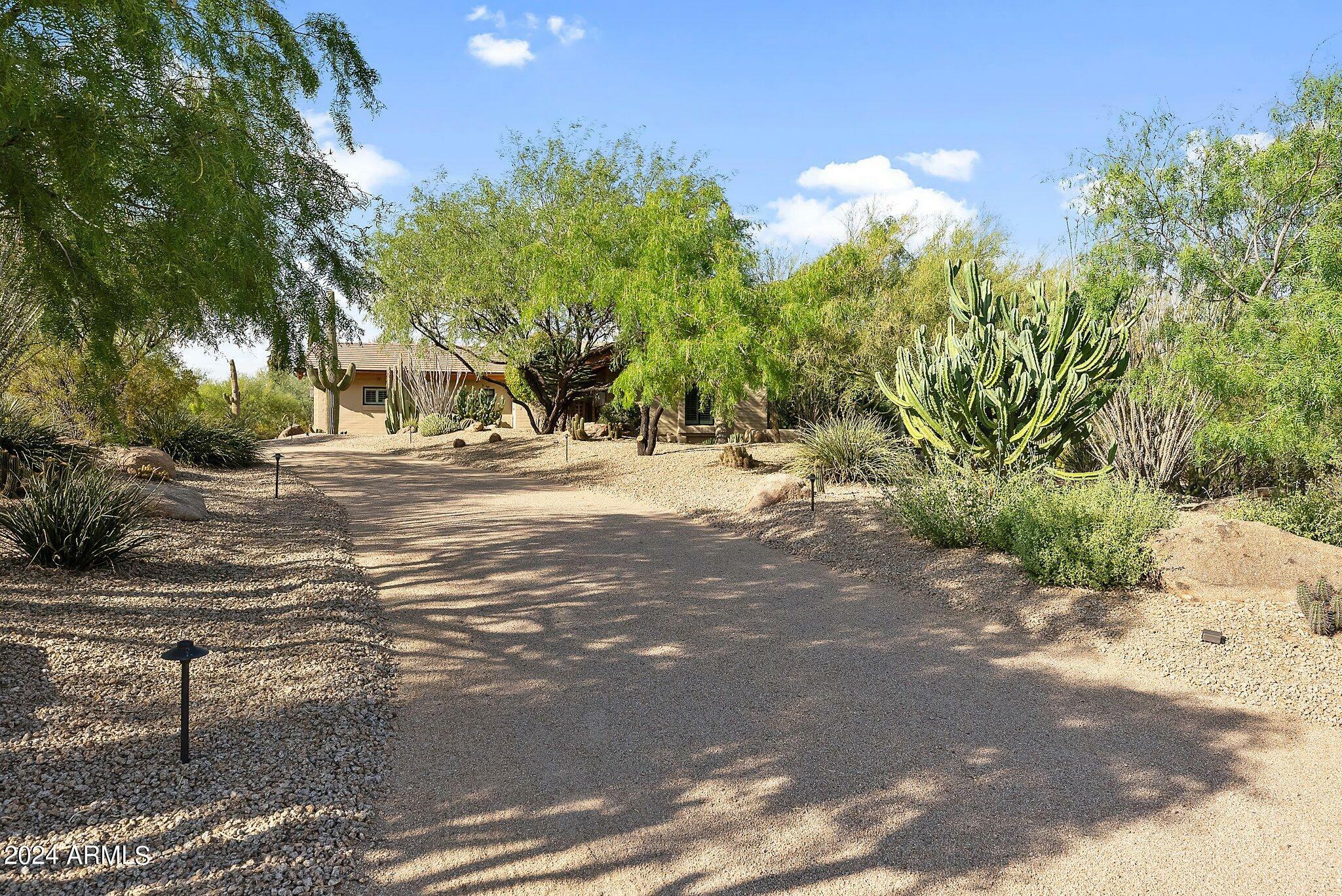 Property Photo:  2080 W Condor Road  AZ 85390 