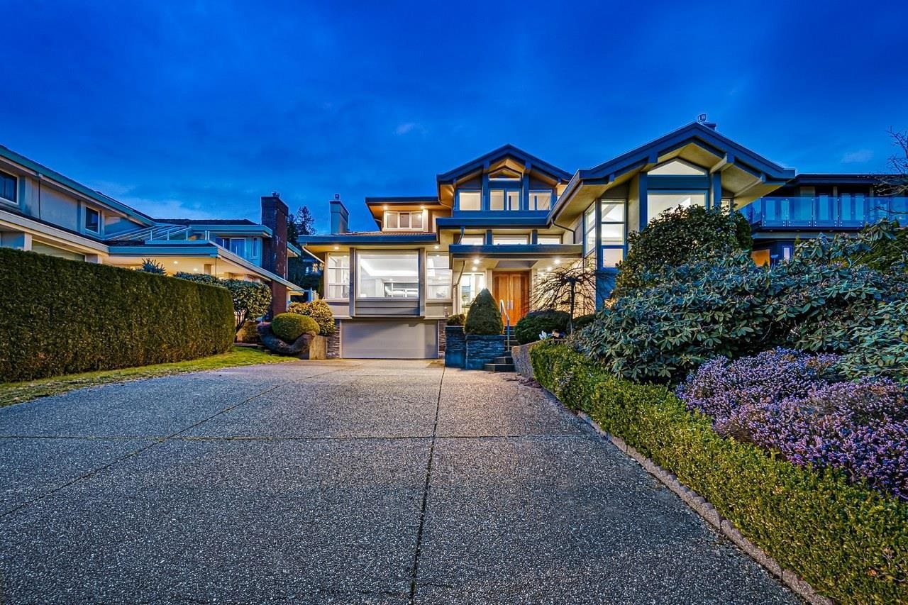 Property Photo: 2263 Mathers Avenue BC V7V 2H4
