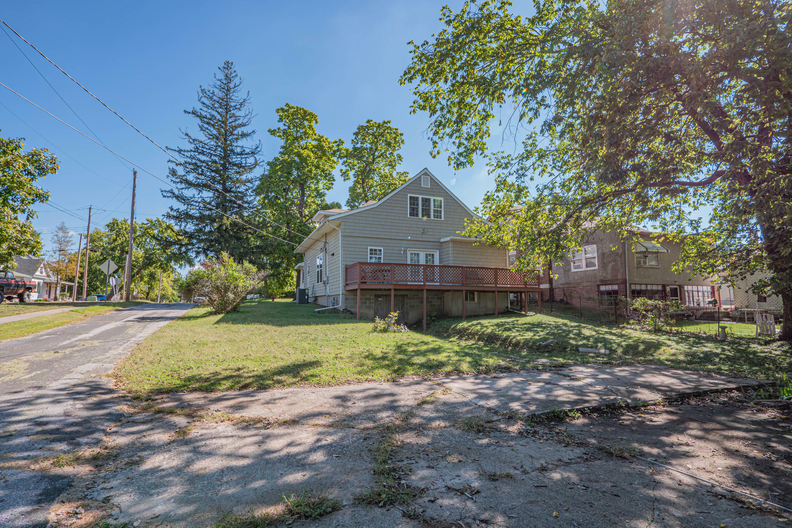 Property Photo:  603 Fort St  MO 65270 