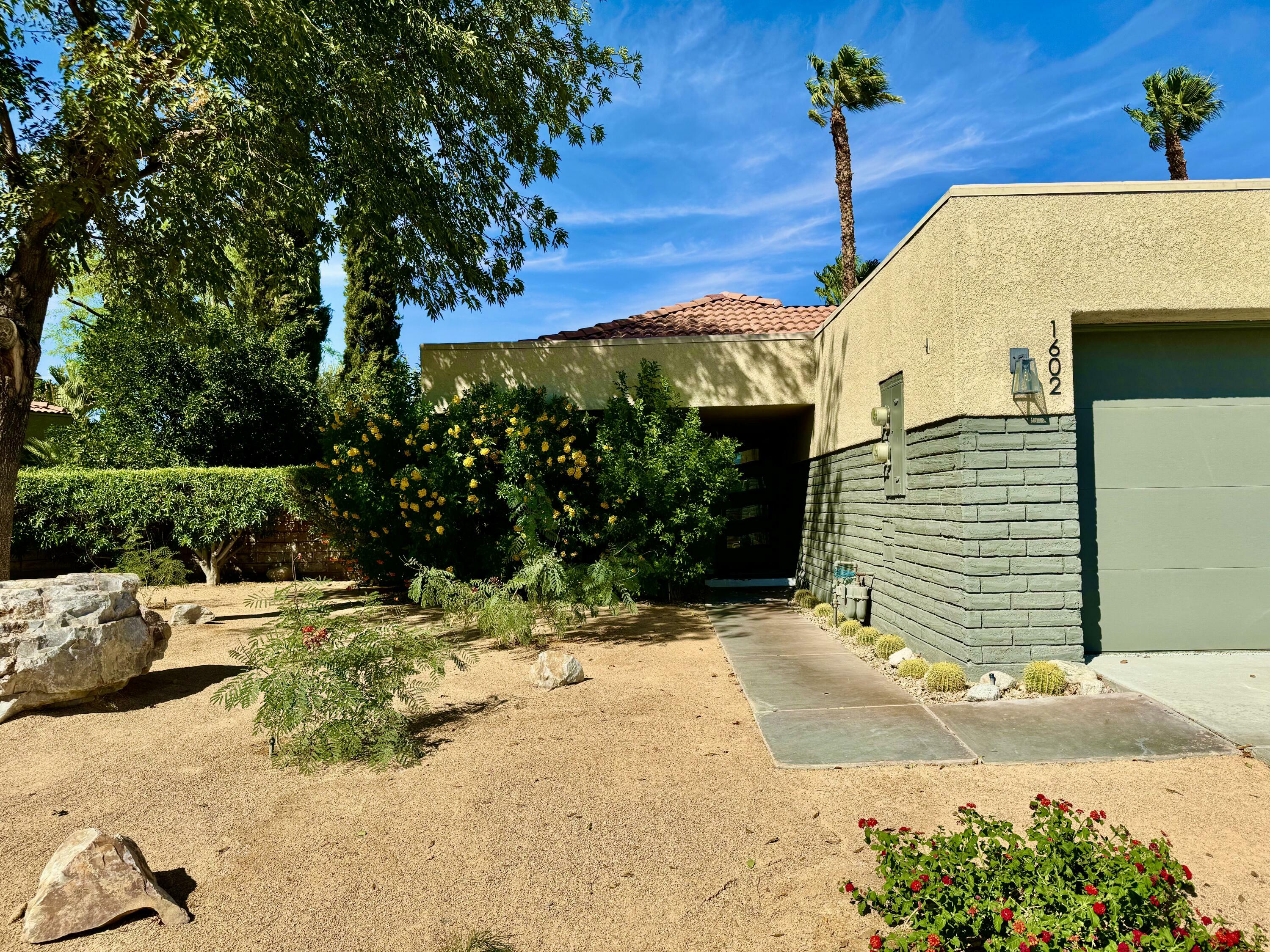 Property Photo:  1602 Sunflower Court N  CA 92262 