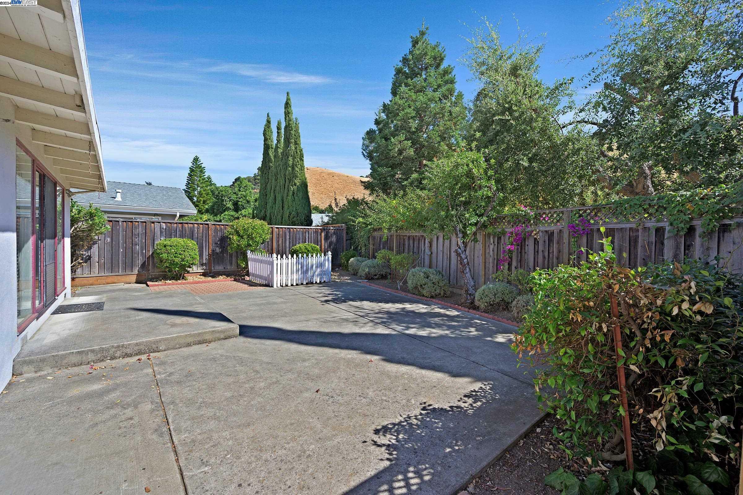 Property Photo:  714 Wasatch Dr  CA 94536 