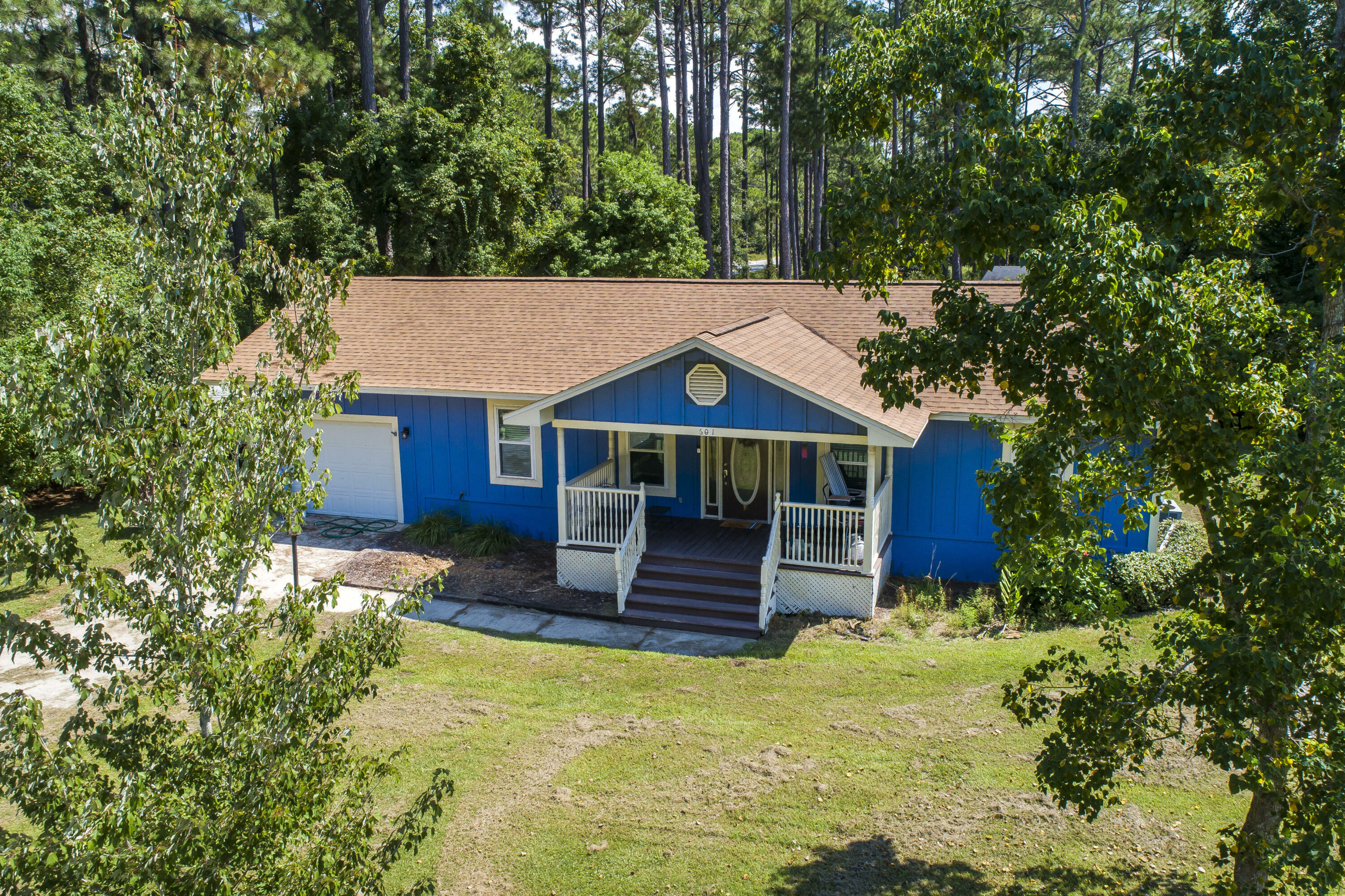 Property Photo:  601 Chat Holley Road  FL 32459 