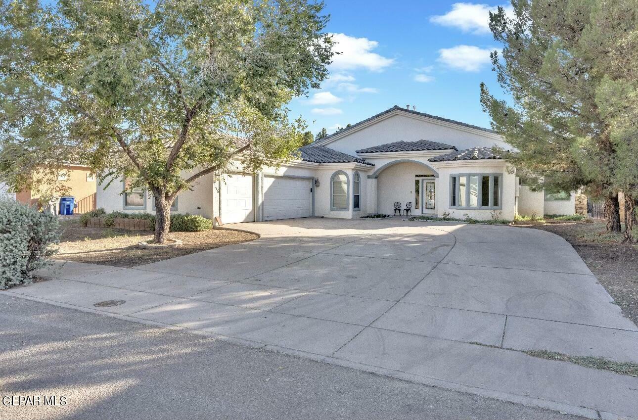 Property Photo: 736 Scott Lane TX 79932
