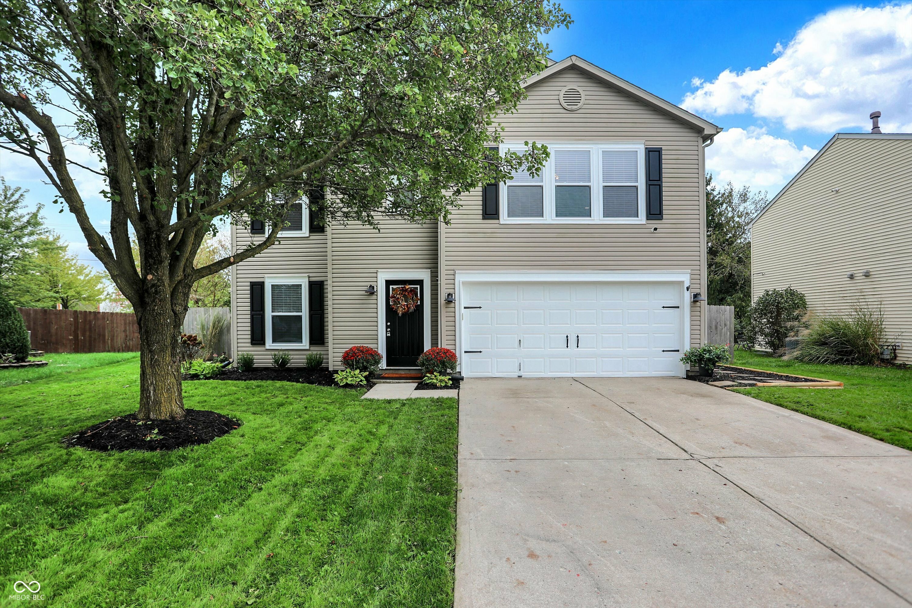 10269 Apple Blossom Circle  Fishers IN 46038 photo