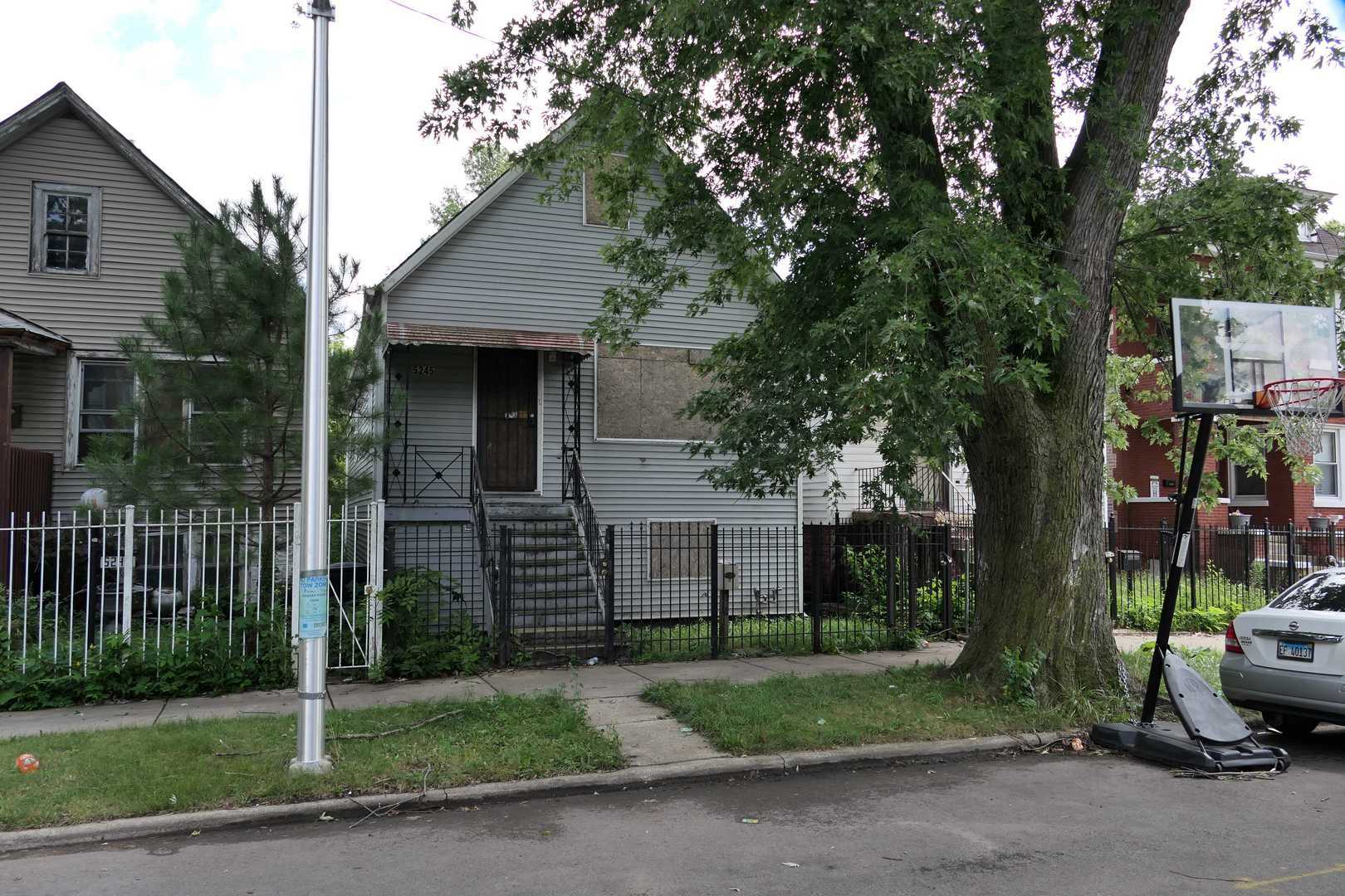 Property Photo:  5245 S May Street  IL 60609 