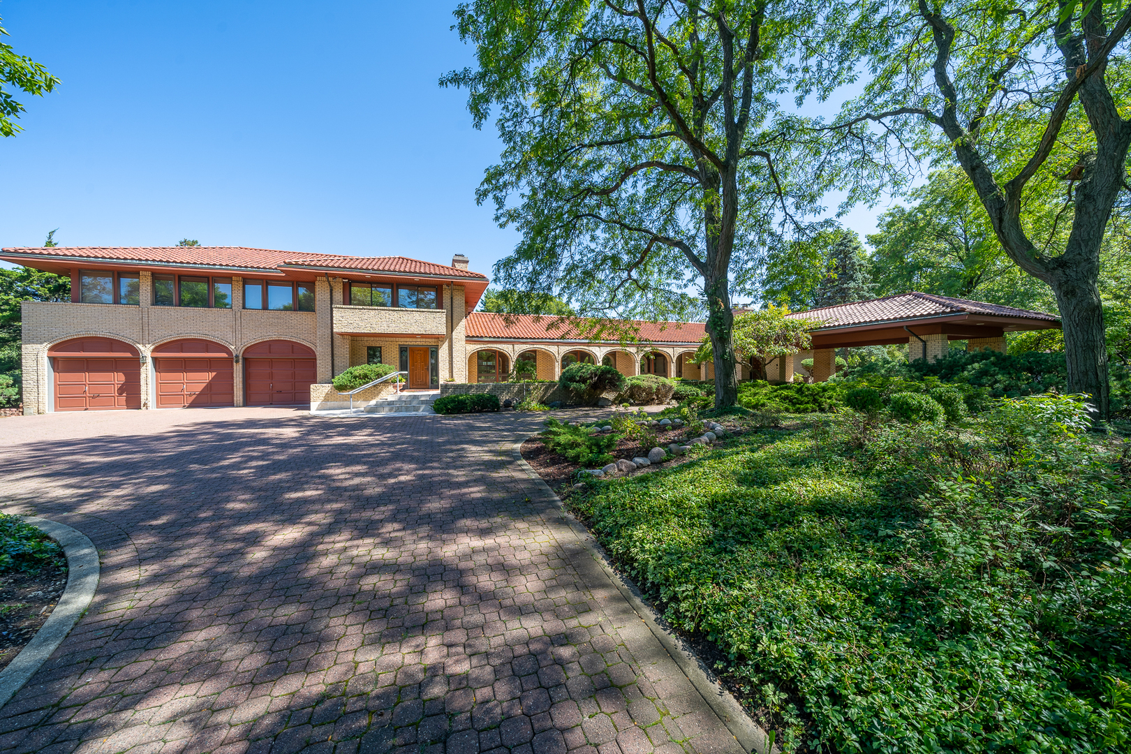 600 Mallard Lane  Oak Brook IL 60523 photo