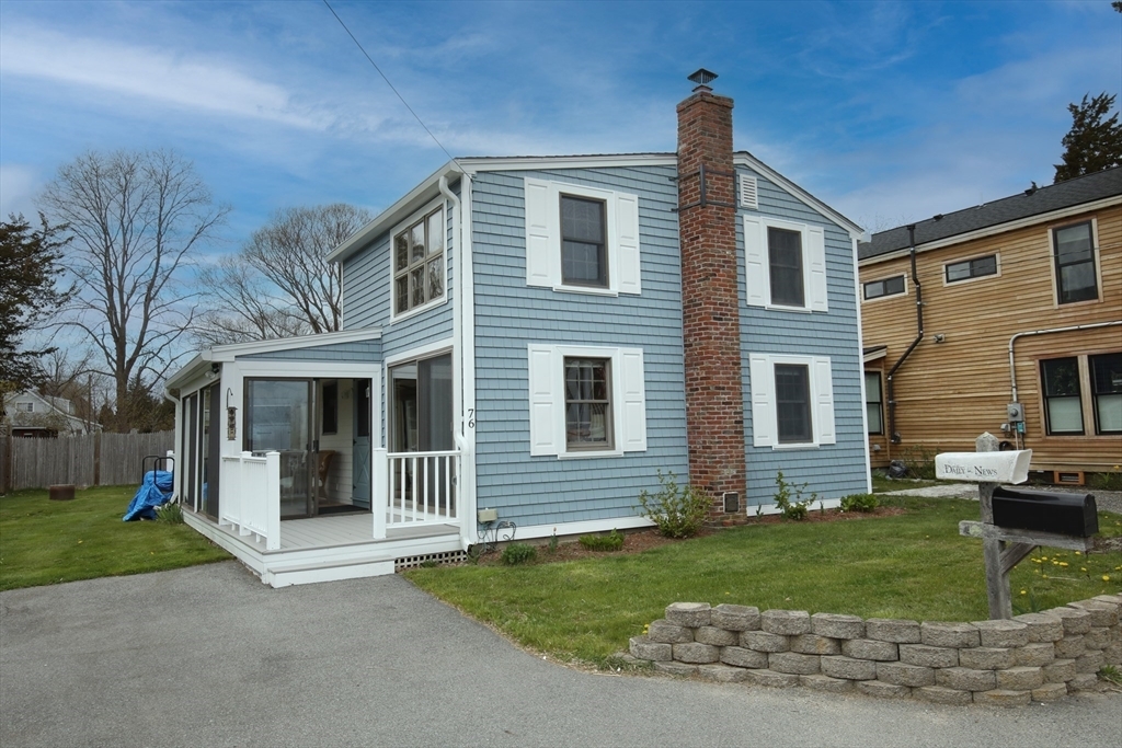 Property Photo:  76 Cottage Road  MA 01951 