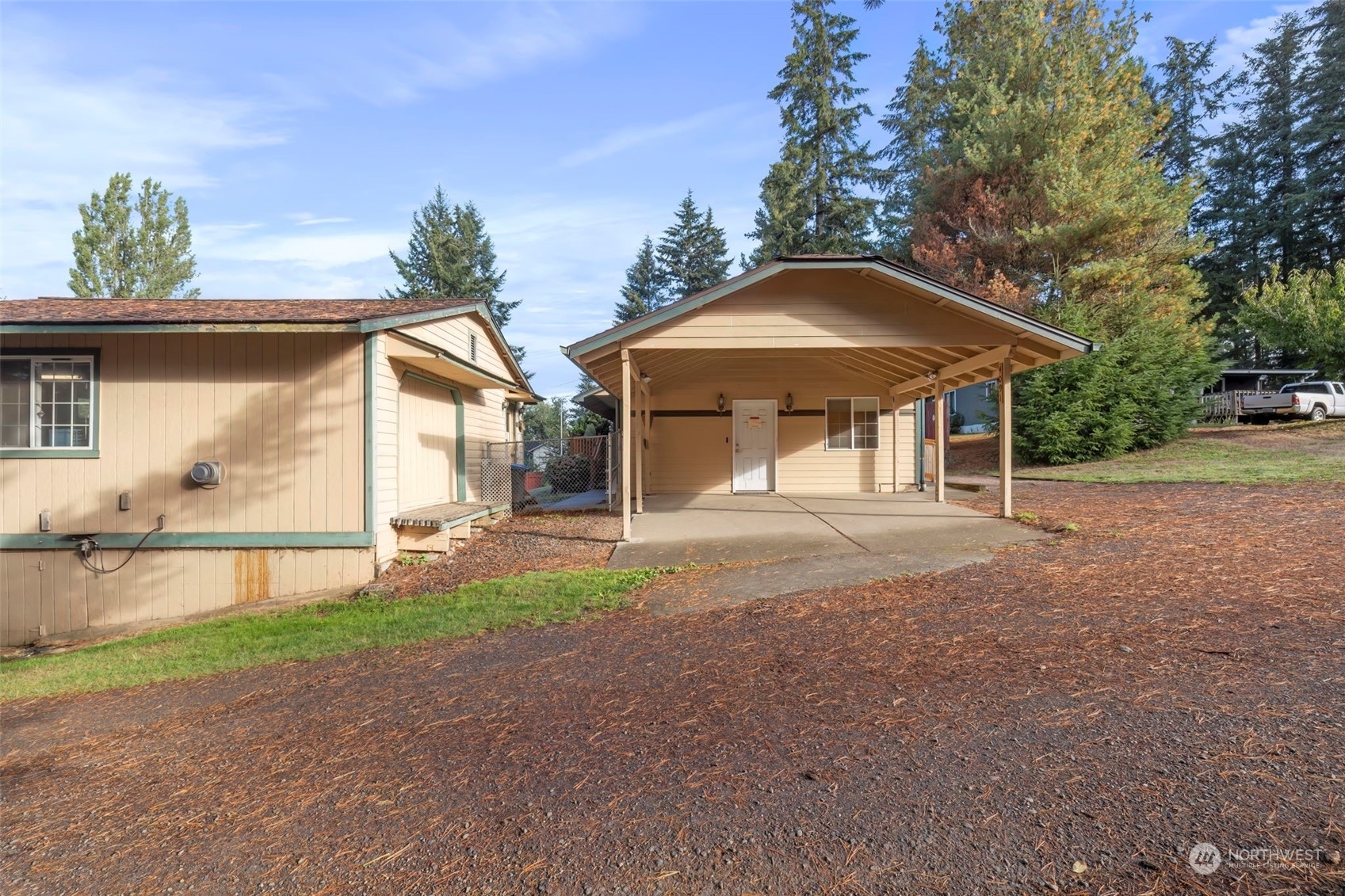 Property Photo:  4091 Harris Road SE  WA 98366 