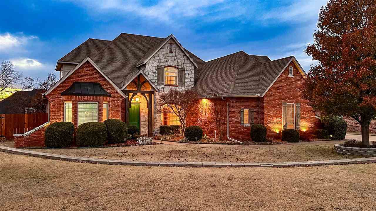 Property Photo: 3706 S Persimmon OK 74074