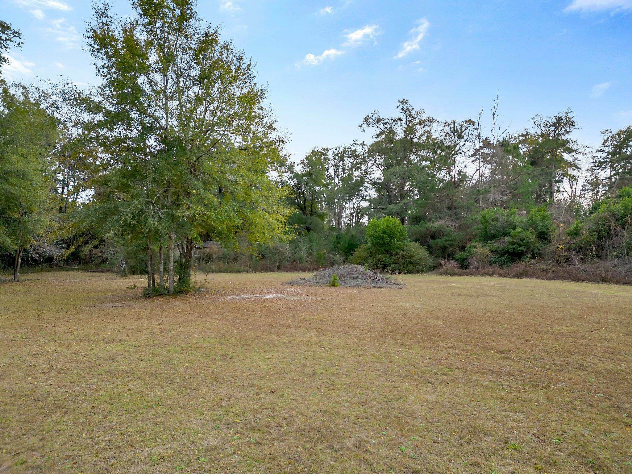 Property Photo:  194 Lincoln Heights Street  FL 32351 