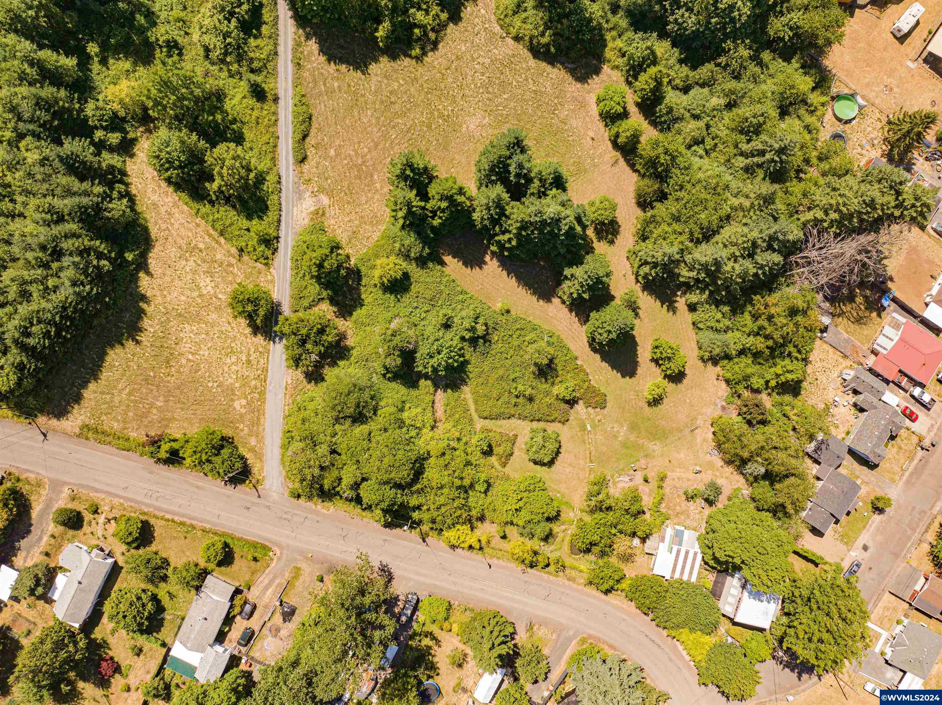 Property Photo:  220  21st (Next To) Lot 3903 Av  OR 97386 