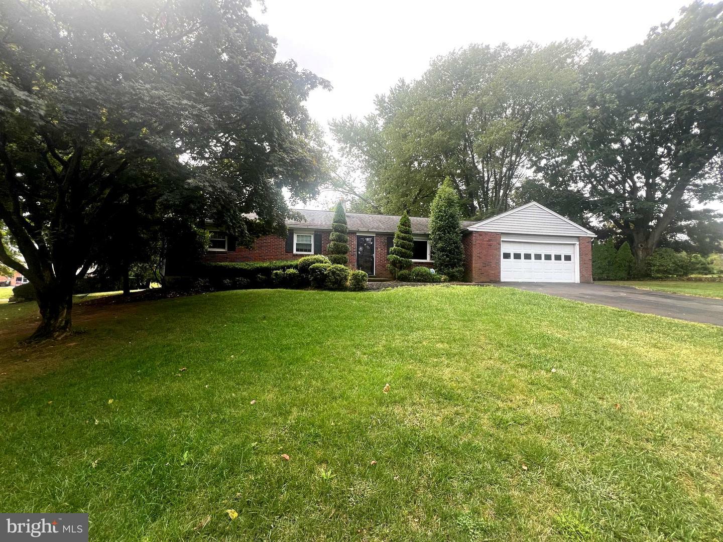 Property Photo:  1376 Faucett Drive  PA 19382 