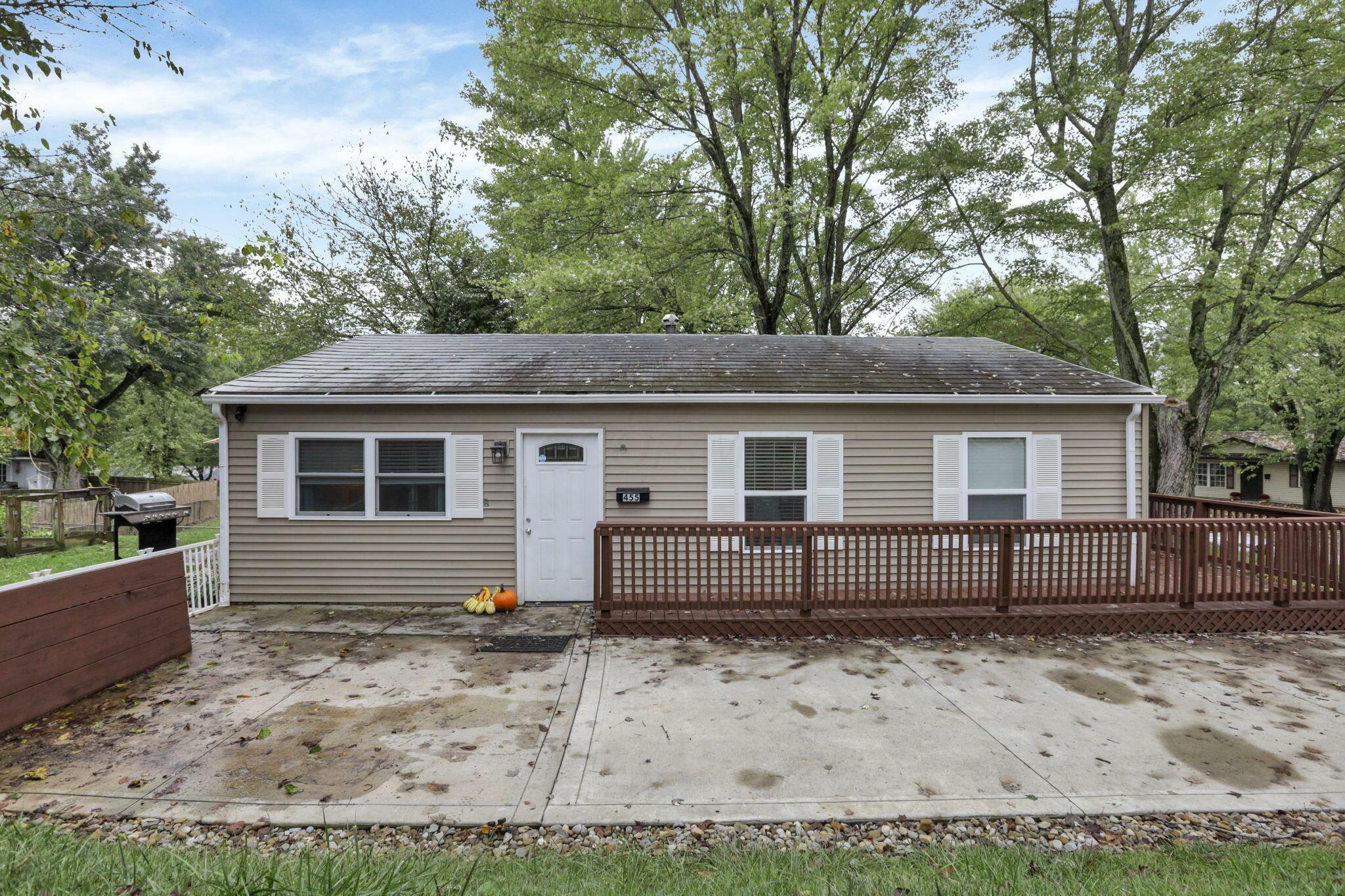 Property Photo:  455 Lakeview Drive  OH 43031 