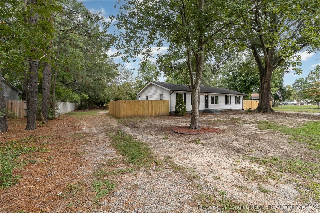 Property Photo:  106 Forest Place  NC 28315 