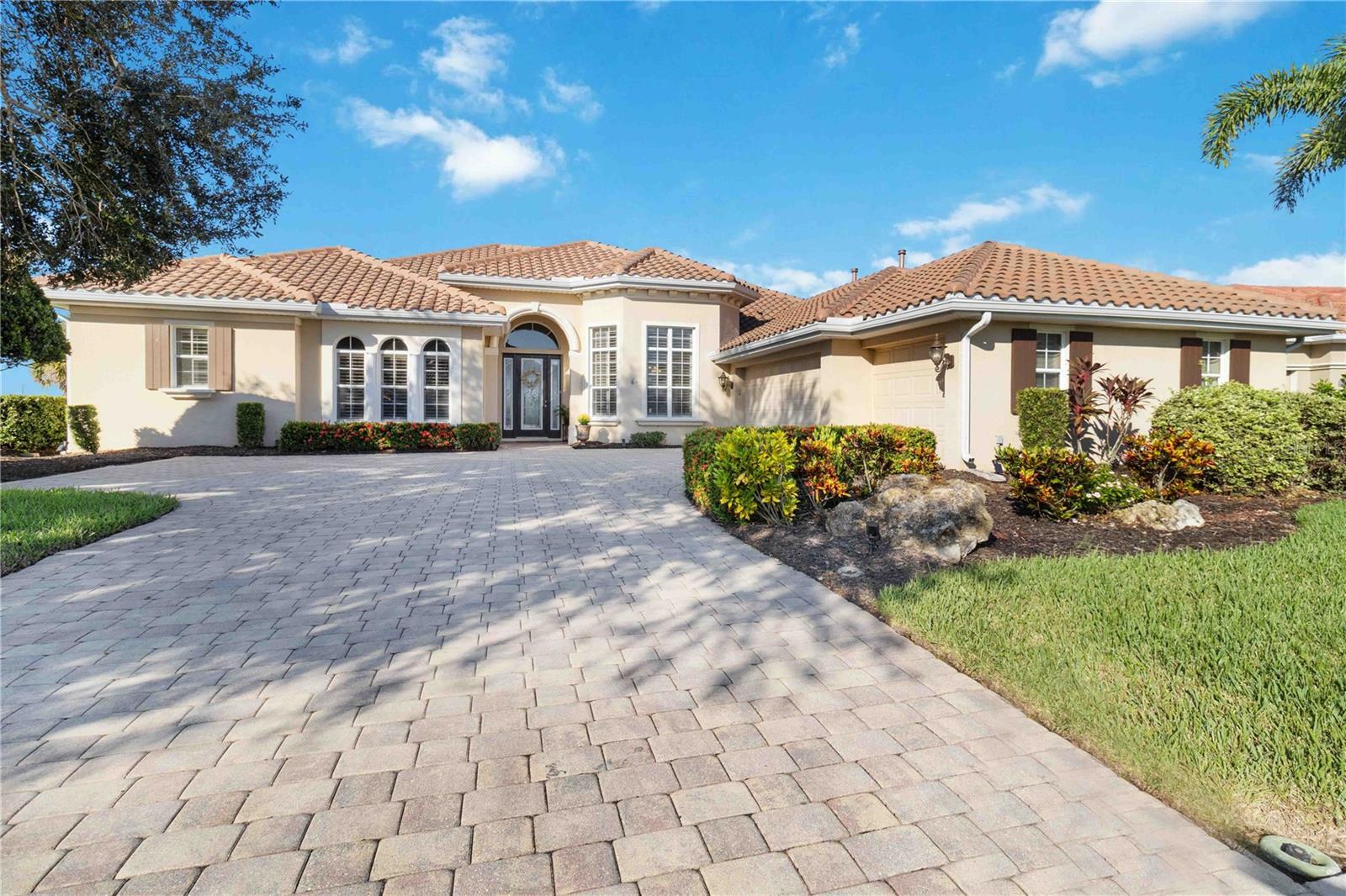 Property Photo:  105 Terra Bella Court  FL 34275 