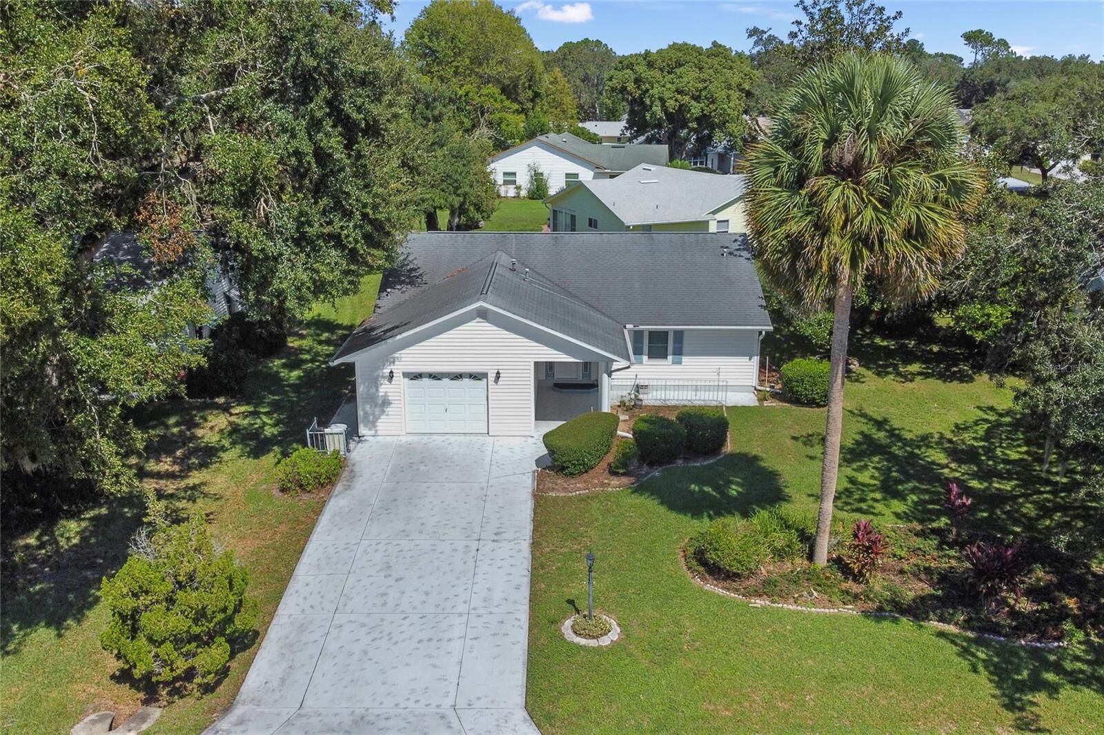 Property Photo:  503 Brigadoon Circle  FL 34788 