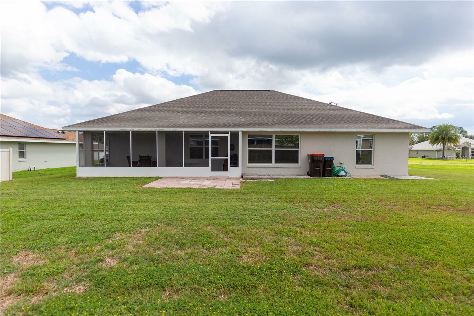 Property Photo: 10180 SE 69th Avenue FL 34420