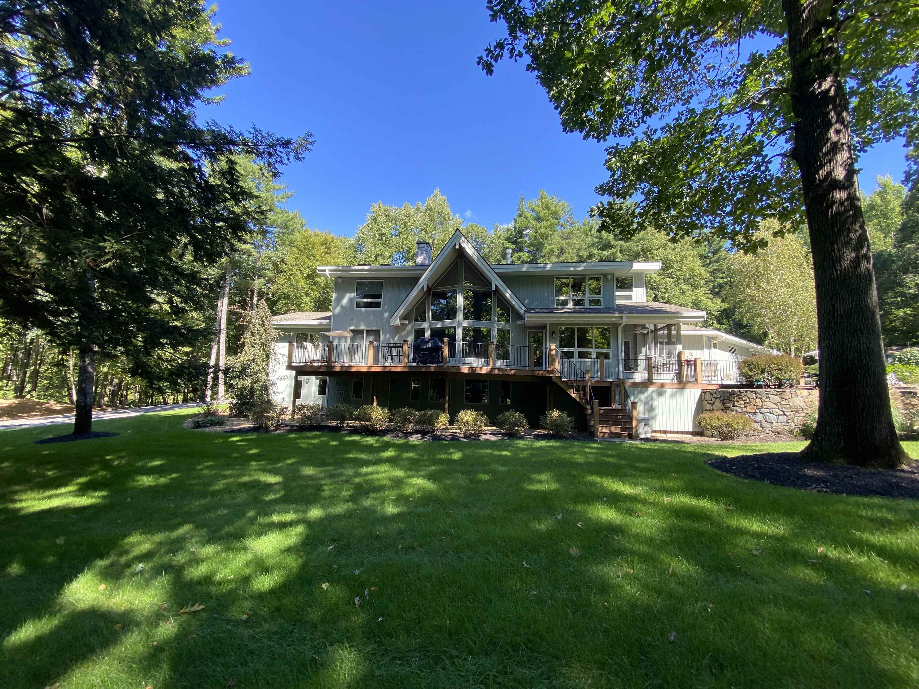 Property Photo:  48 N Pepperell Road  NH 03049 