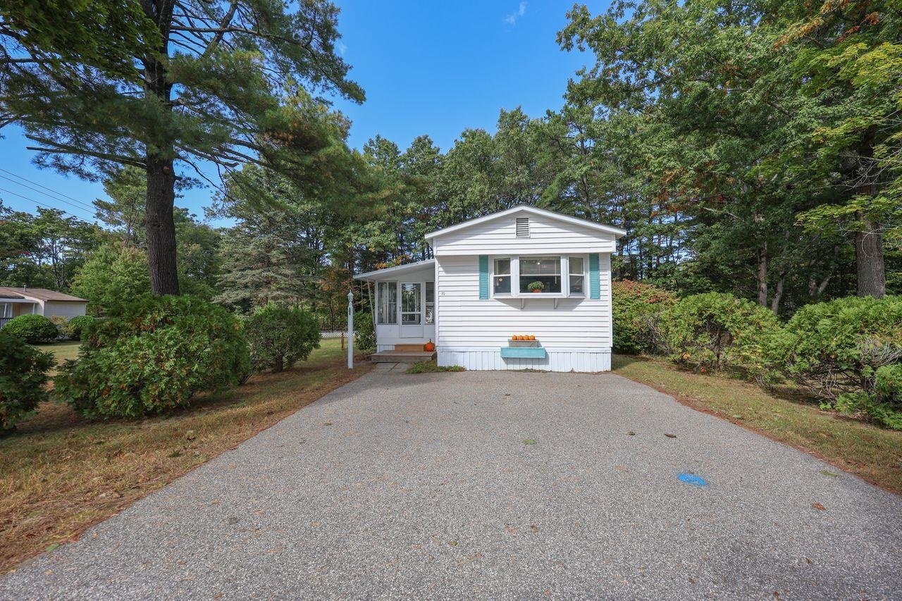 Property Photo:  10 Greenwich Trail  NH 03301 