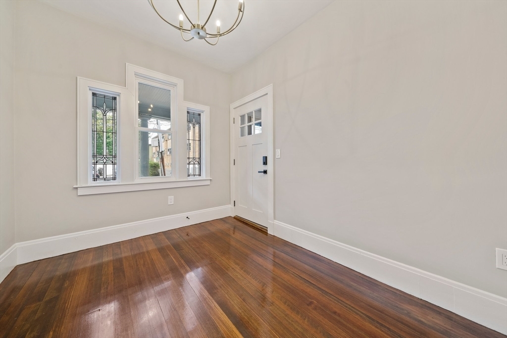 Property Photo:  43 Evergreen Ave 1  MA 02145 