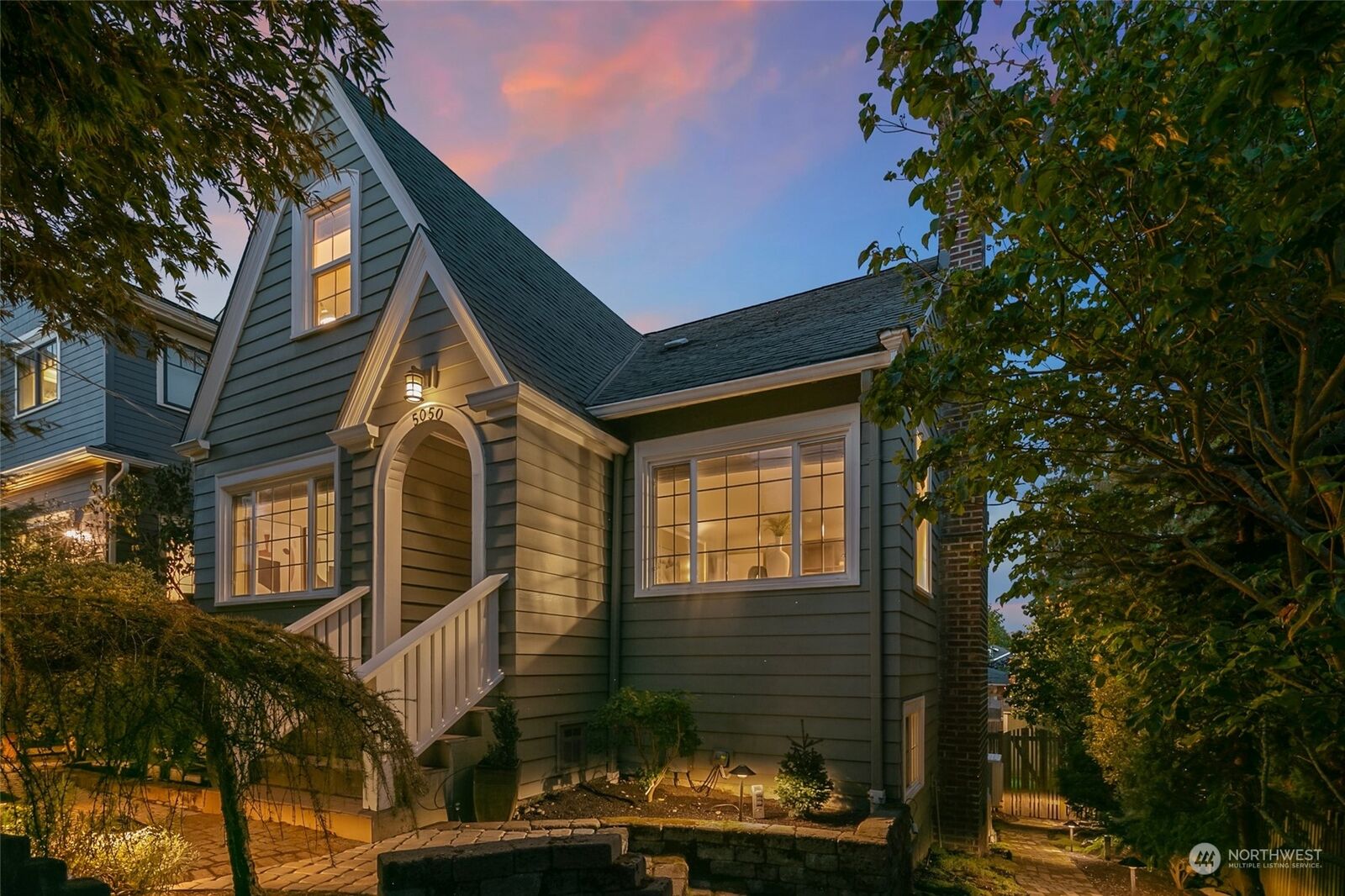 Property Photo:  5050 37th Avenue NE  WA 98105 