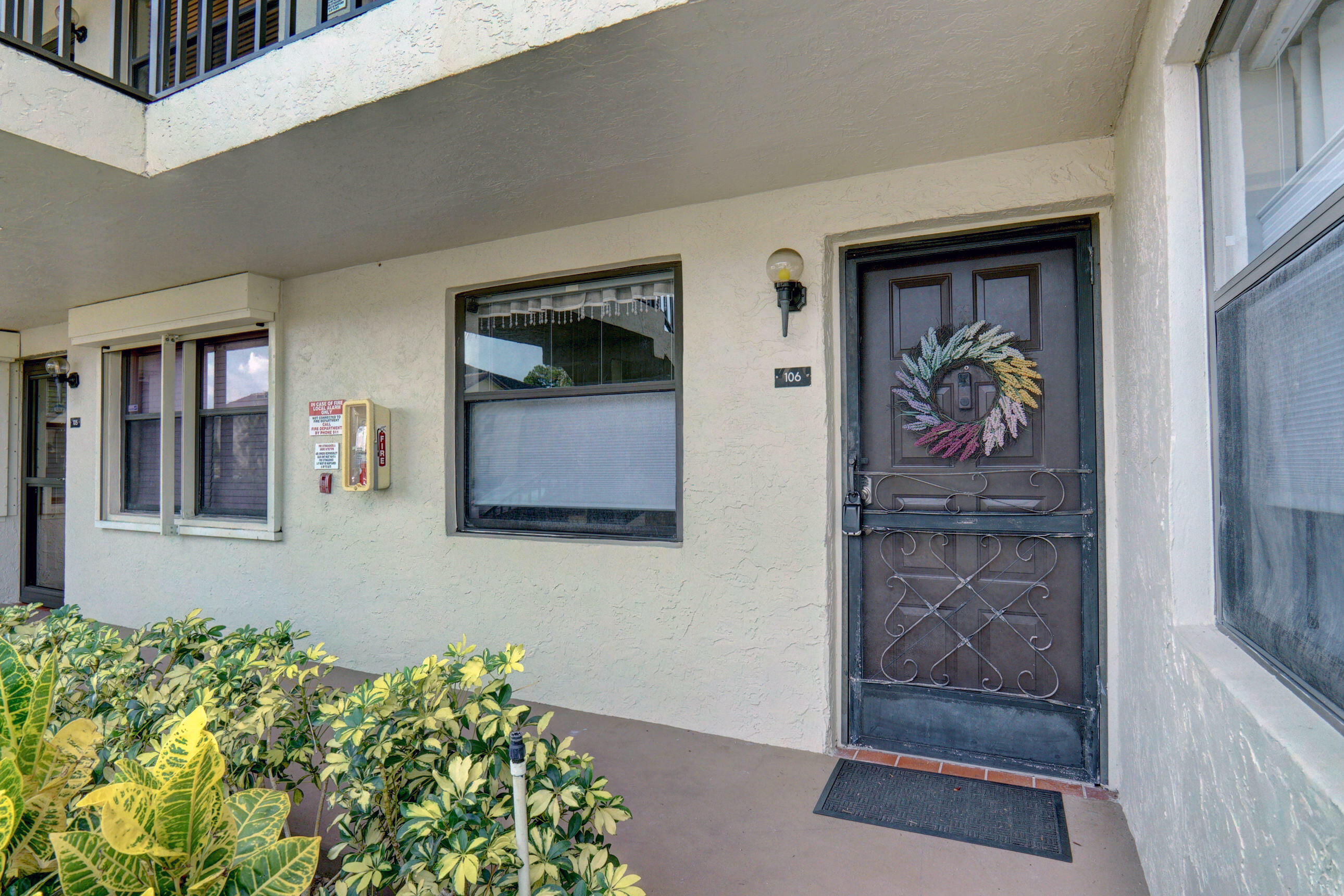 Property Photo:  7650 Tahiti Lane 106  FL 33467 