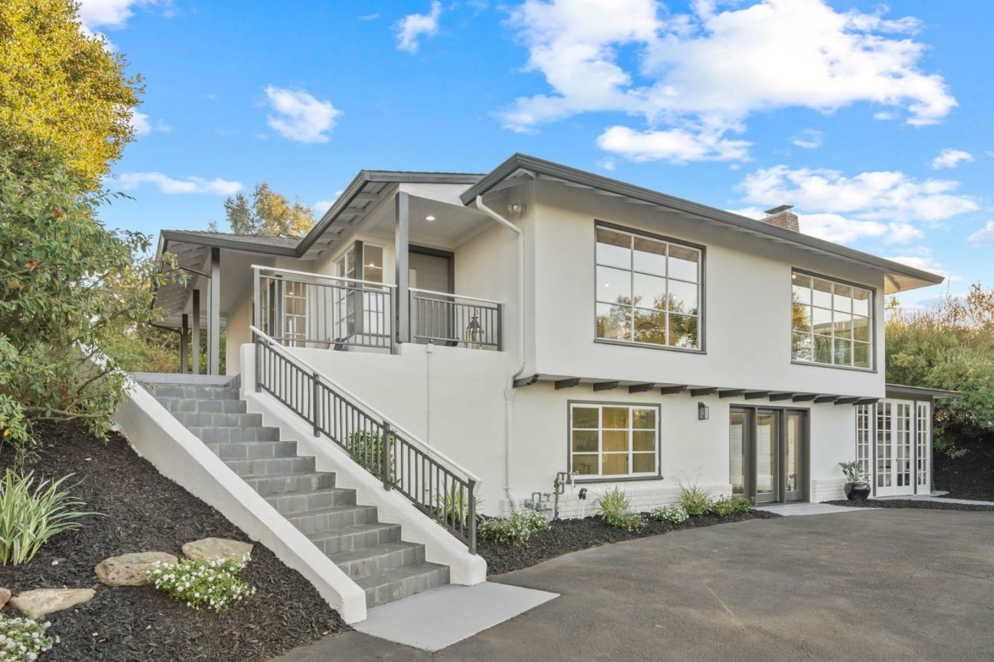 Property Photo: 4195 Oak Hill Avenue CA 94306