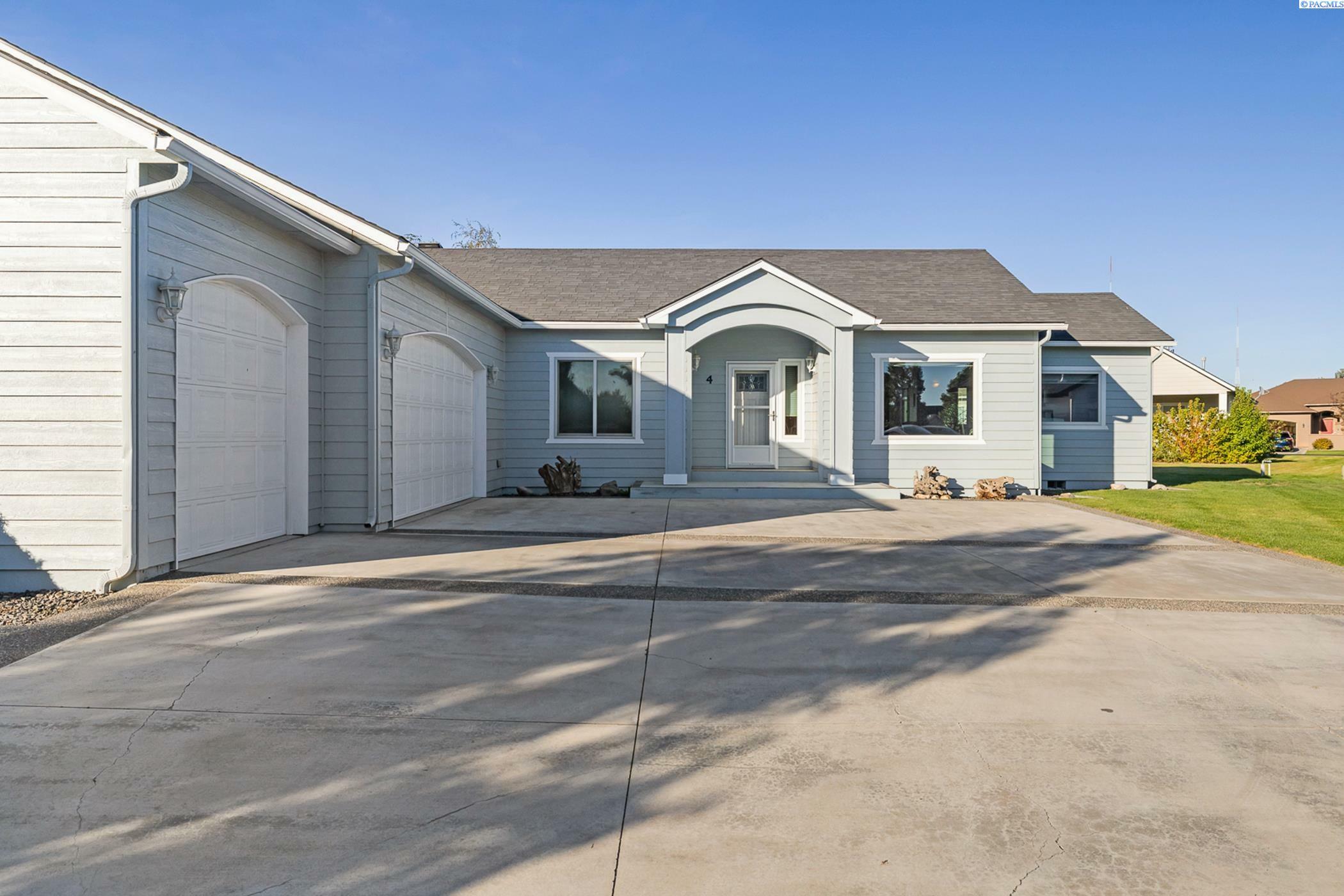 Property Photo:  4 Hollyhock Court  WA 99301 