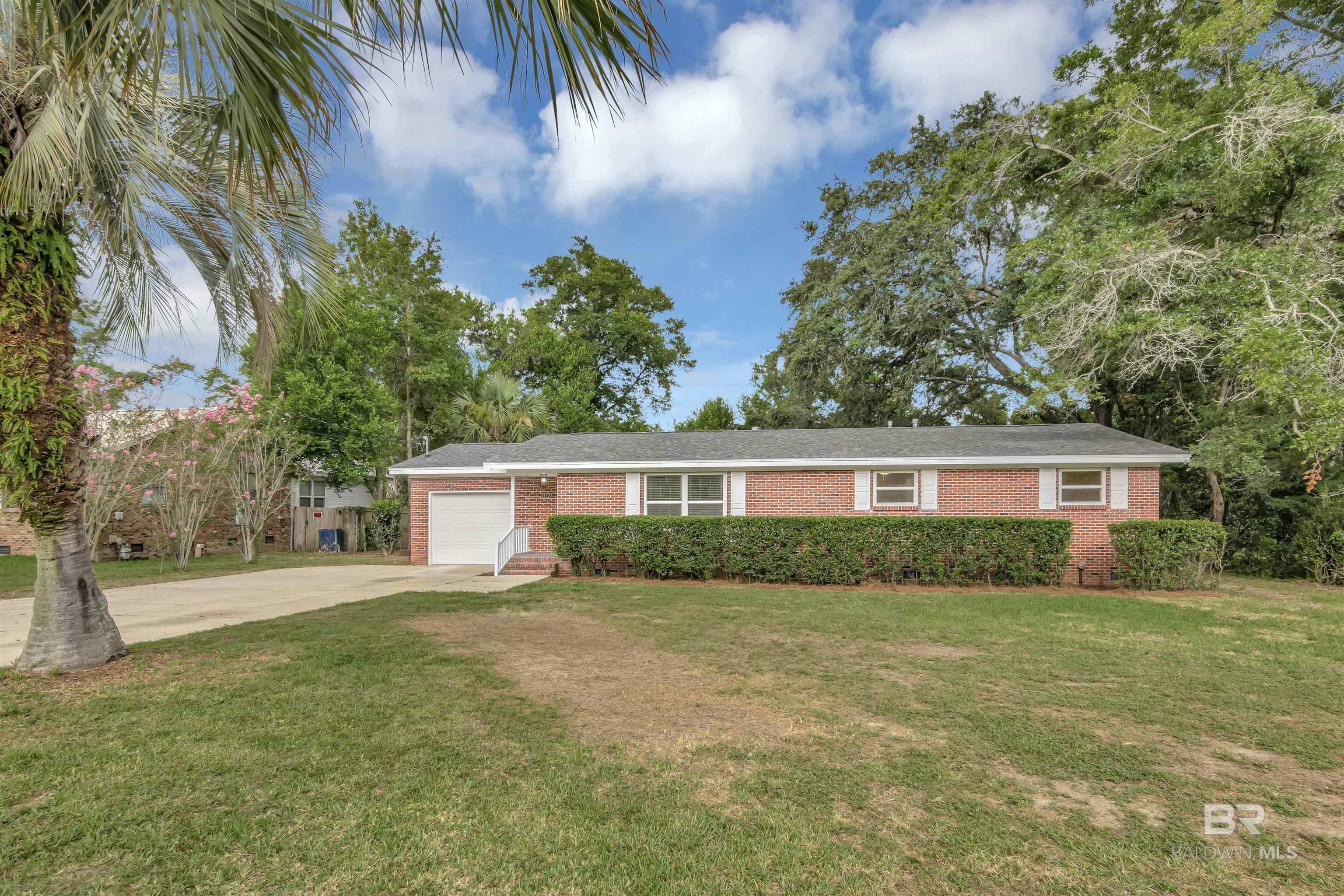 Property Photo:  1112 Dunmire Street  FL 32504 