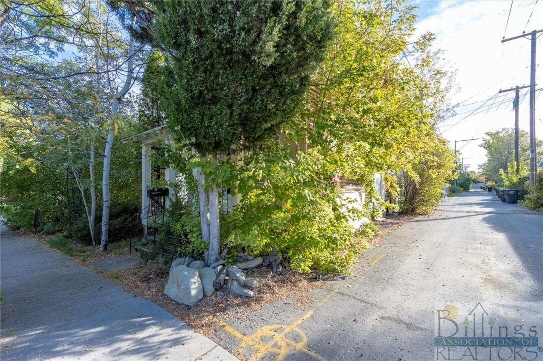 Property Photo:  1115 1st Street  MT 59101 