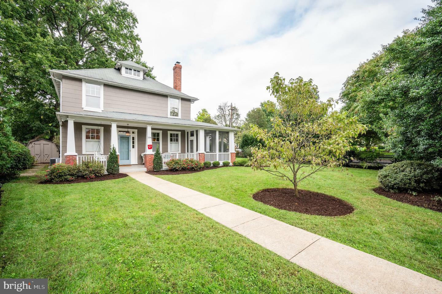 Property Photo:  106 E Cliff Street  VA 22301 