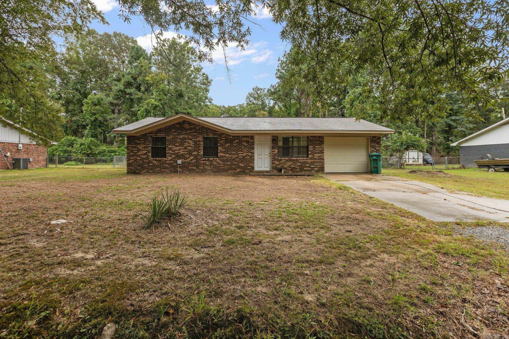 Property Photo:  204 Whitefield Drive  AR 71601 